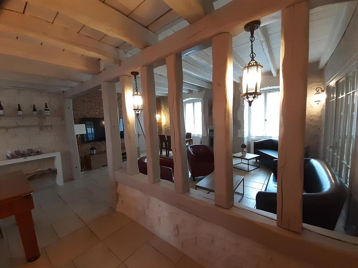 Le Domaine Des Papillons Hotell Beaujeu-Saint-Vallier-et-Pierrejux Exteriör bild