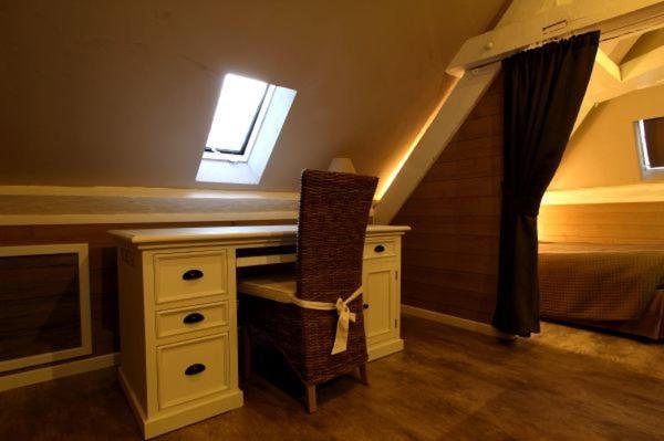 Le Domaine Des Papillons Hotell Beaujeu-Saint-Vallier-et-Pierrejux Exteriör bild